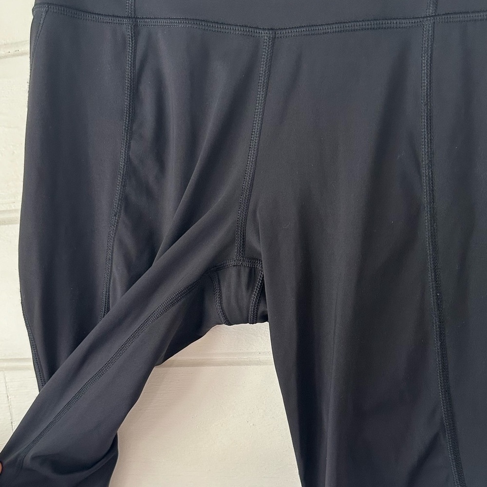 Athleta Lightning Stash Pocket Capri Athletic Compression Leggings / Black Sz S - Picture 8 of 14